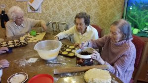 Making Mince Pies 2
